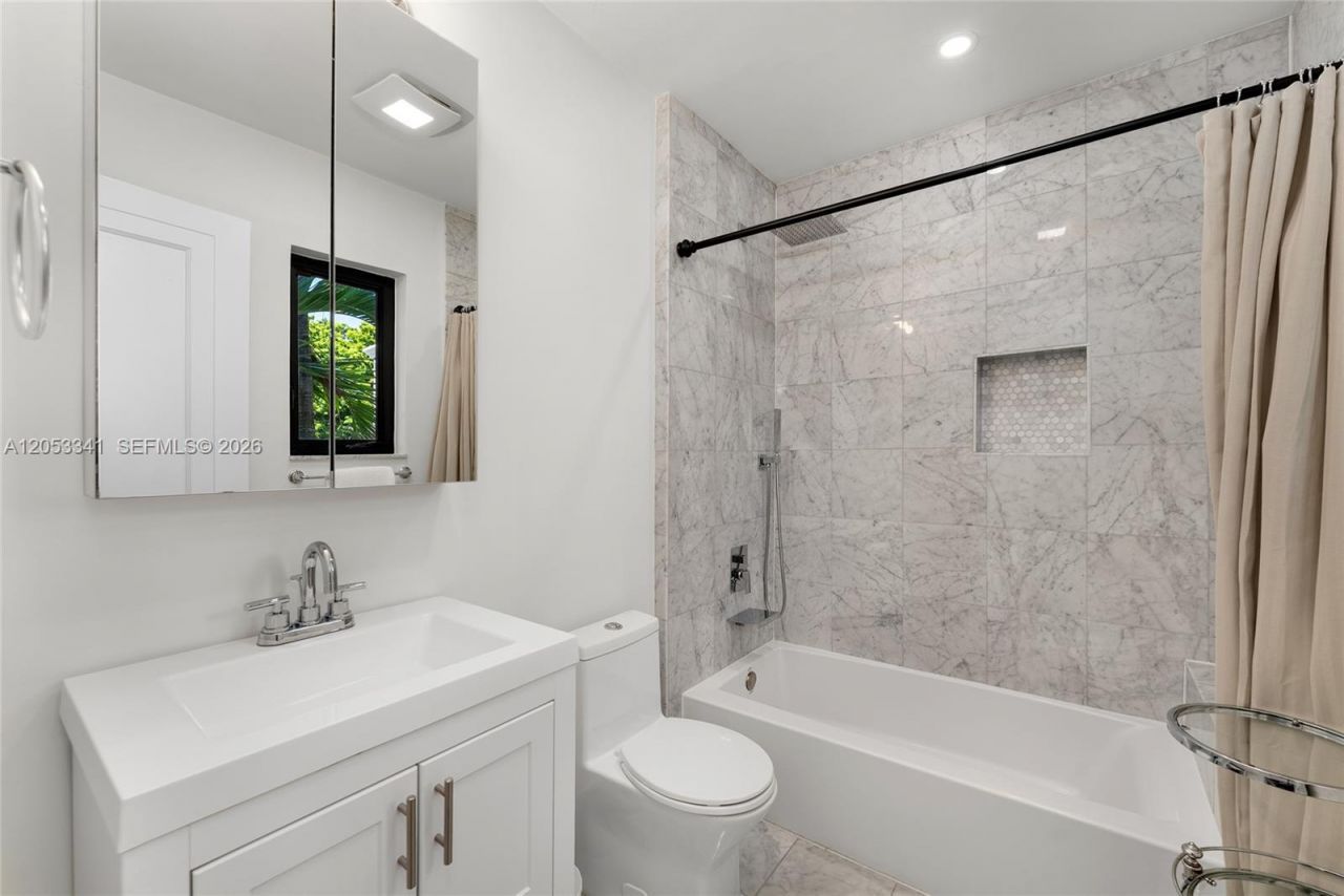 4430 Alton Rd , Miami Beach, FL 33140 Photo