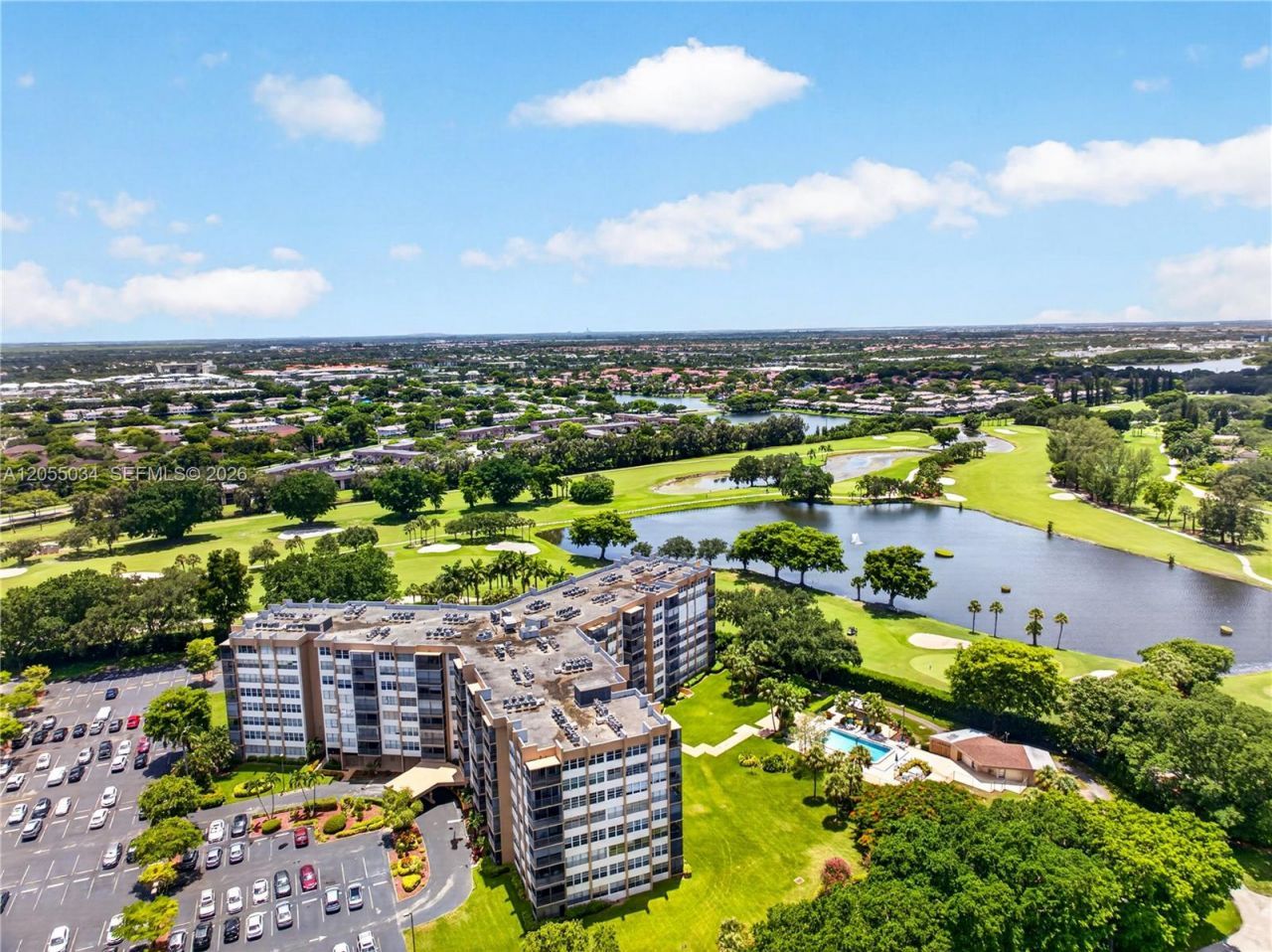 900 Saint Charles Pl , Unit 621, Pembroke Pines, FL 33026 Photo