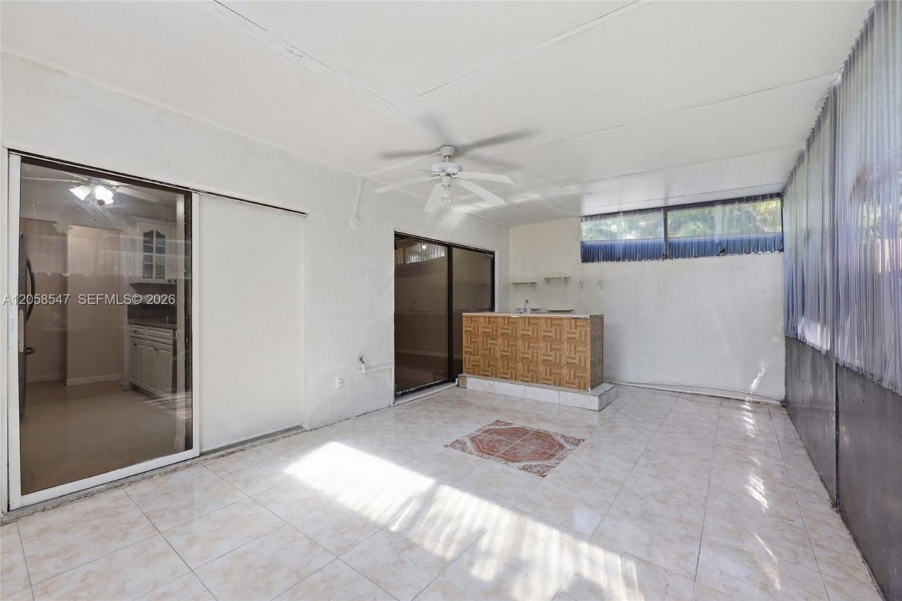 6929 SW 38th St, Unit 2-L, Miramar, FL 33023 Photo