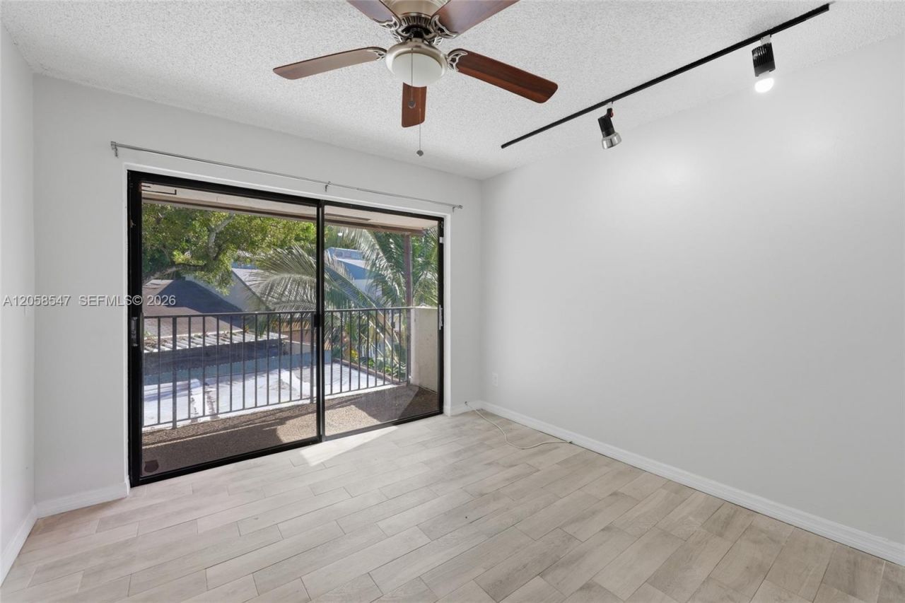 6929 SW 38th St, Unit 2-L, Miramar, FL 33023 Photo