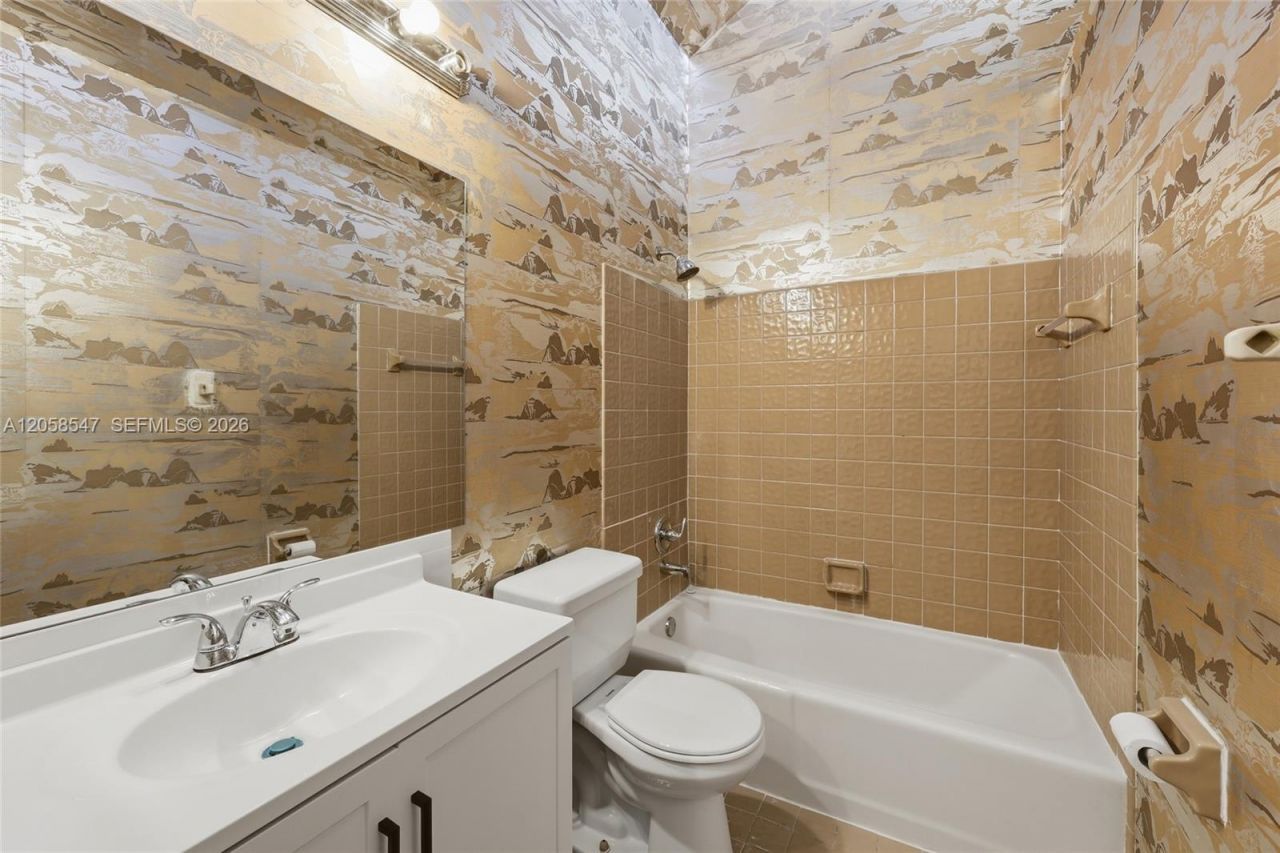 6929 SW 38th St, Unit 2-L, Miramar, FL 33023 Photo
