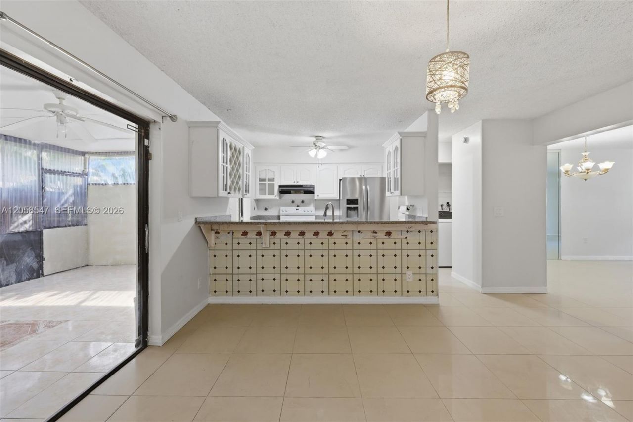 6929 SW 38th St, Unit 2-L, Miramar, FL 33023 Photo