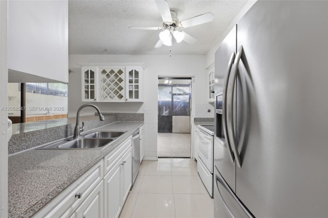 6929 SW 38th St, Unit 2-L, Miramar, FL 33023 Photo