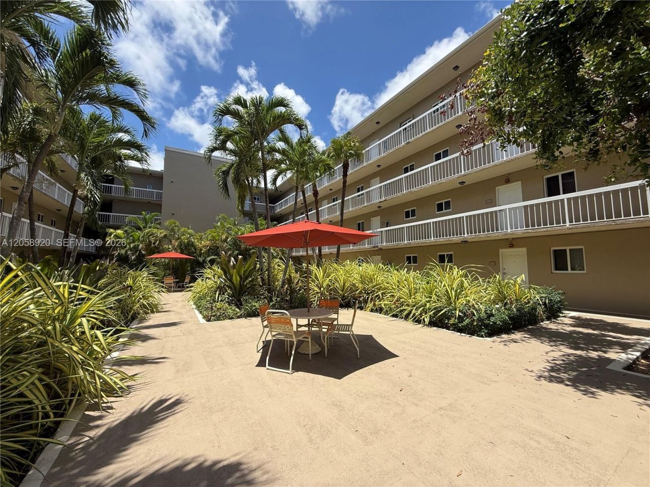 7720 Camino Real, Unit 107, Miami, FL 33143 Photo