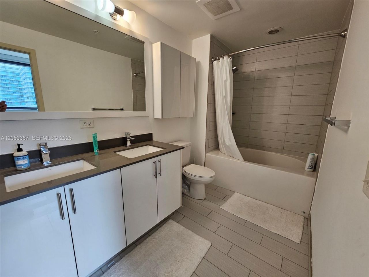 999 SW 1st Ave , Unit 3004, Miami, FL 33130 Photo
