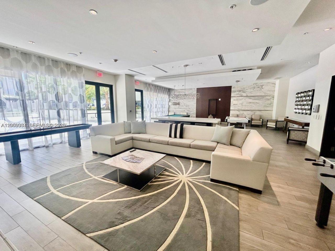 999 SW 1st Ave , Unit 3004, Miami, FL 33130 Photo
