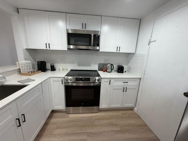 3725 S Ocean Dr , Unit 1411, Hollywood, FL 33019