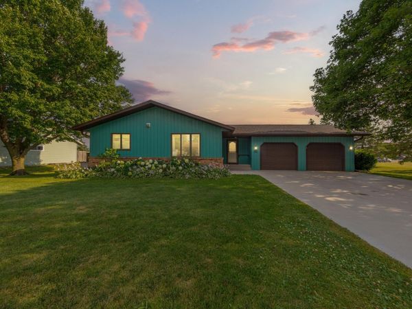 400 Beverly Street, Wanamingo, MN 55983