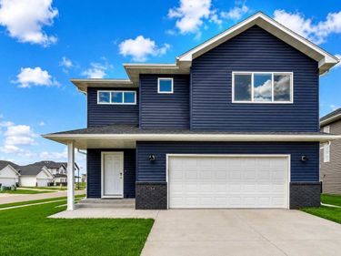 1154 60th Avenue W, West Fargo, ND 58078