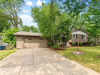 2429 Ronald Avenue White Bear Lake, MN 55110