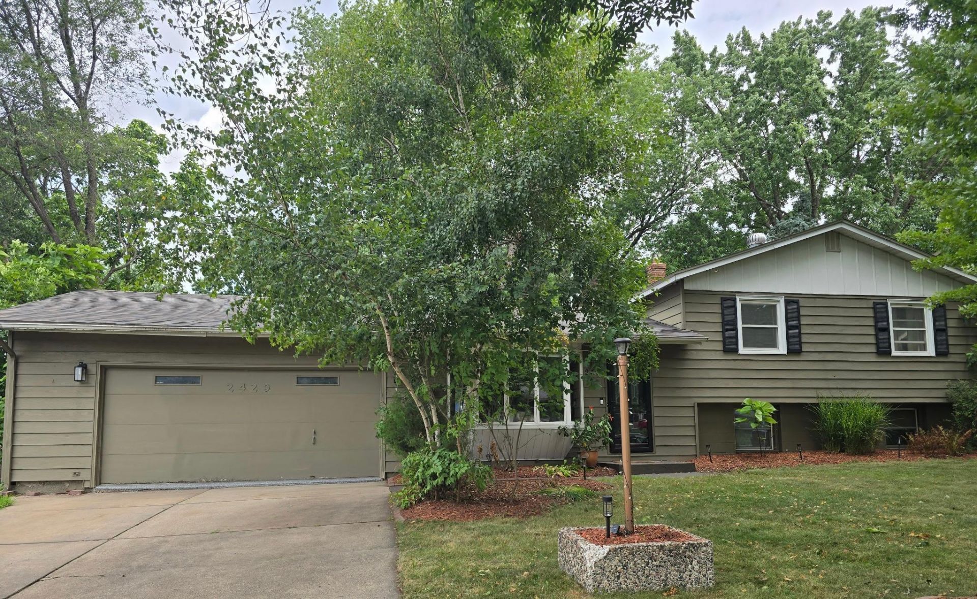 2429 Ronald Avenue  White Bear Lake, MN 55110