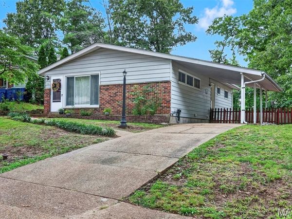 511 Joshua Drive , Crestwood, MO 63126