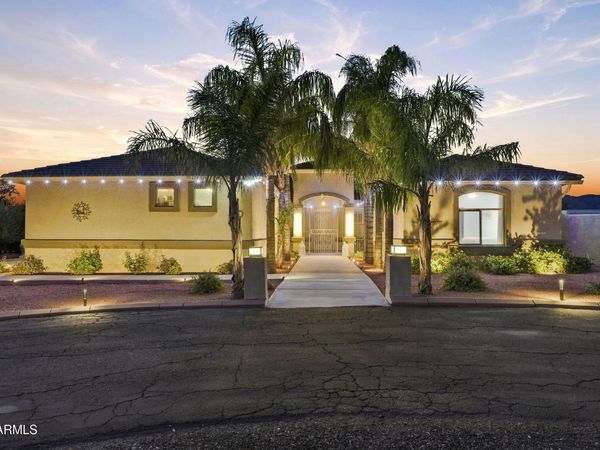 1106 E CIRCLE MOUNTAIN Road, New River, AZ 85087