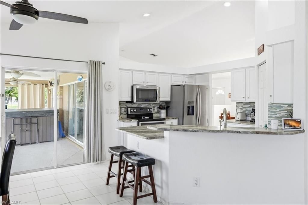 1702 SE 11th Ave, Cape Coral, FL 33990 Photo