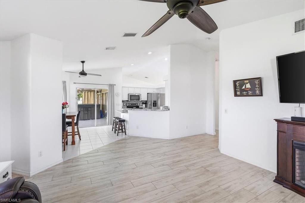 1702 SE 11th Ave, Cape Coral, FL 33990 Photo