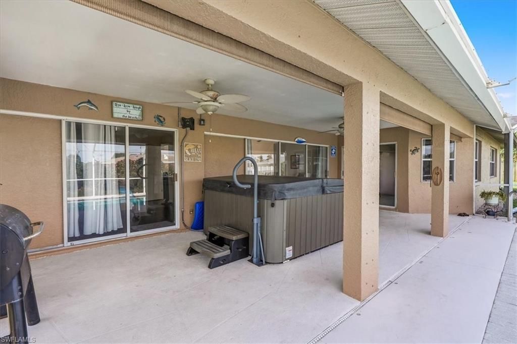 1702 SE 11th Ave, Cape Coral, FL 33990 Photo