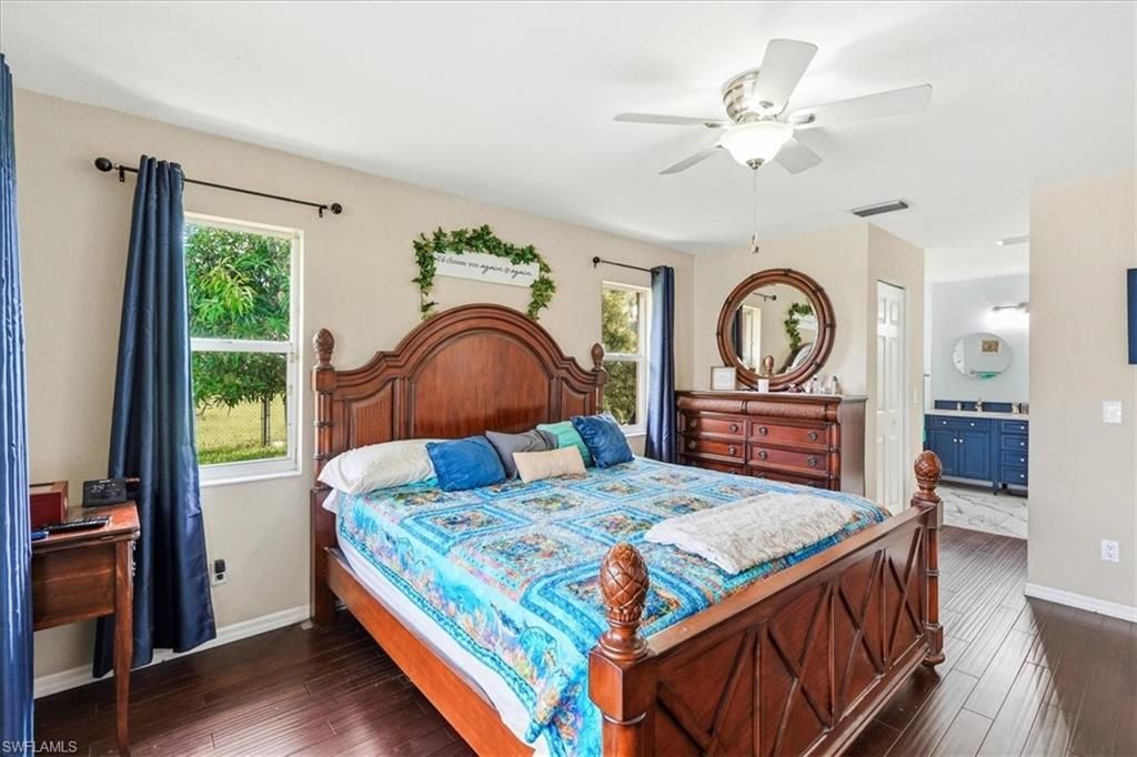 1702 SE 11th Ave, Cape Coral, FL 33990 Photo