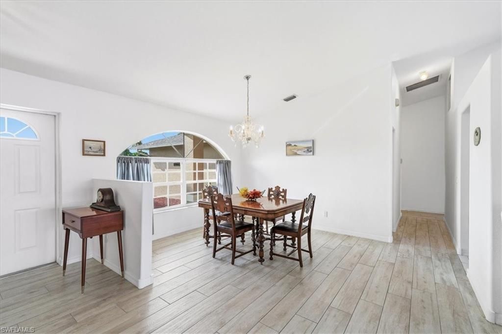 1702 SE 11th Ave, Cape Coral, FL 33990 Photo