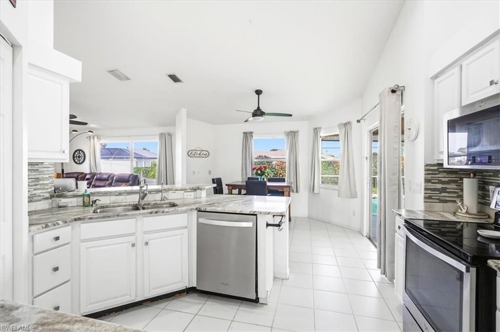 1702 SE 11th Ave, Cape Coral, FL 33990 Photo