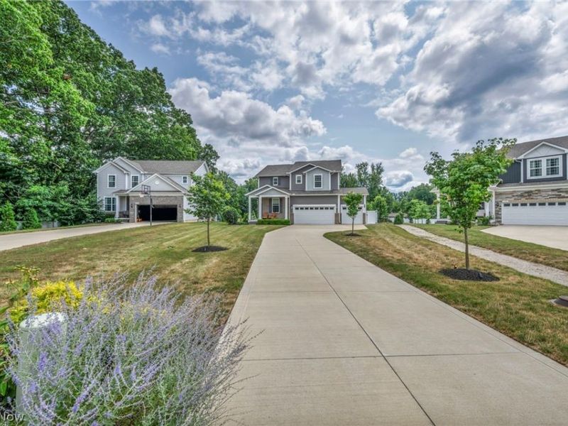 6244 Cardinal Meadow Court, Mentor, OH 44060 Photo 2