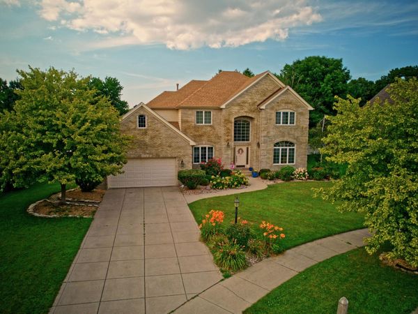 1931 Cherrywood Court , Munster, IN 46321