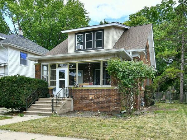 6735 27th Ave, Kenosha, WI 53143