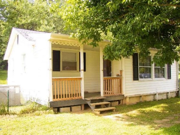 2625 Louise Street, Johnson City, TN 37601