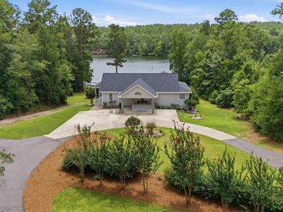 433 Edisto Lake Road, Wagener, SC 29164