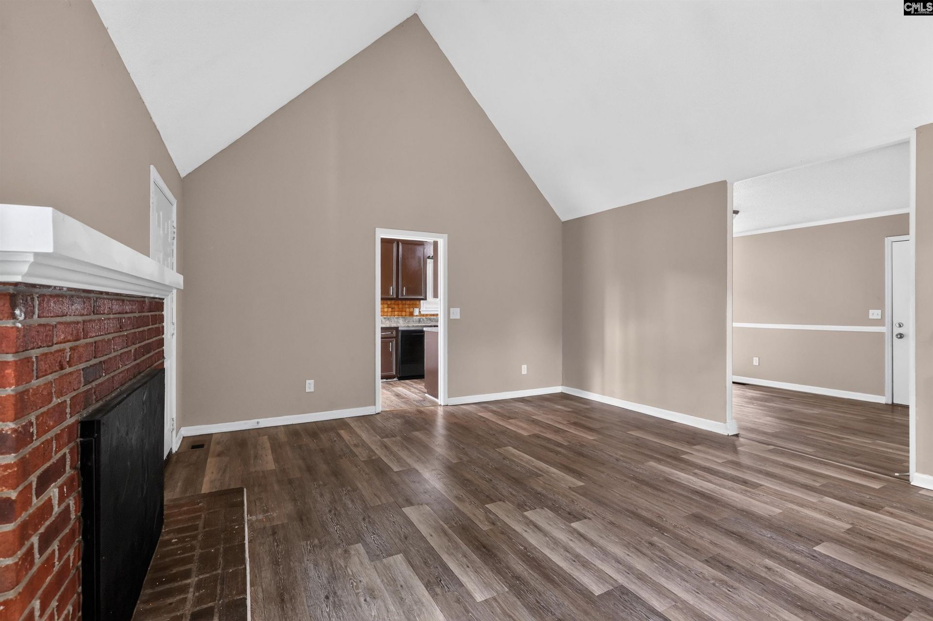 420 Sheridan Drive  Photo 11