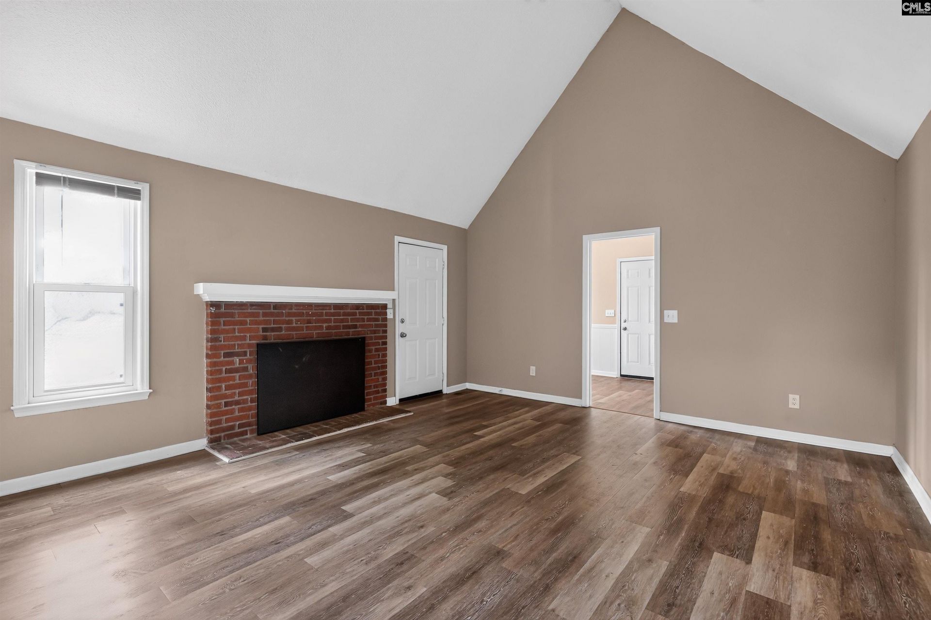 420 Sheridan Drive  Photo 14