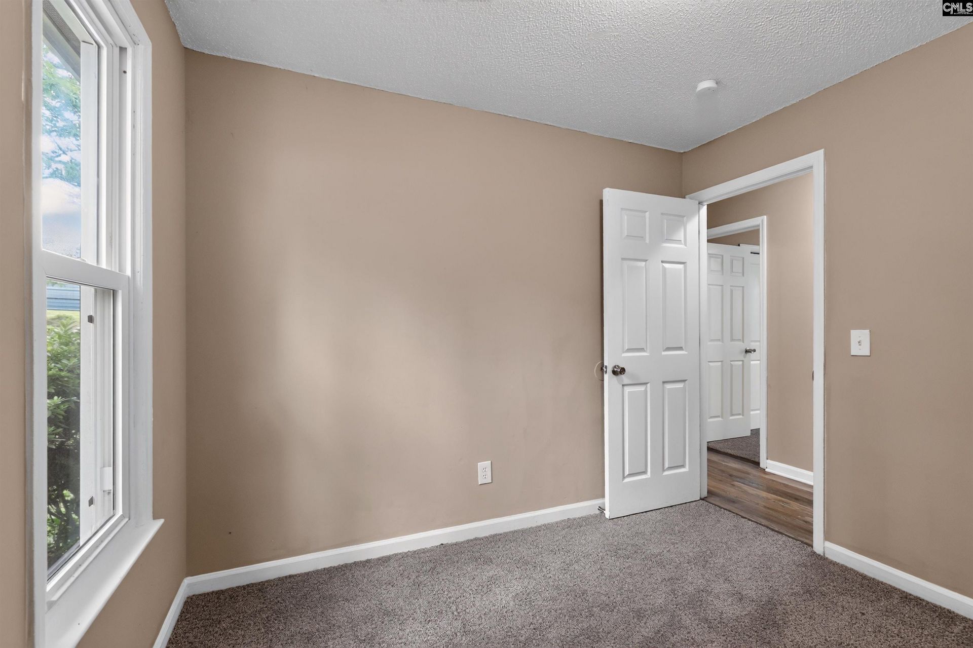 420 Sheridan Drive  Photo 23