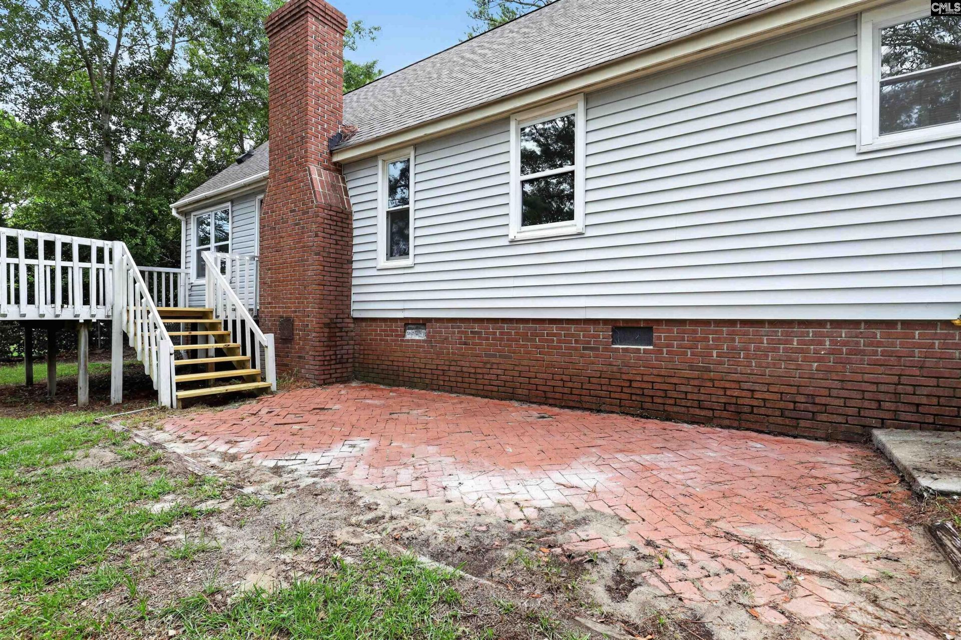 420 Sheridan Drive  Photo 6