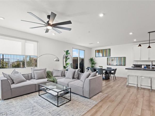 692 Echelon Street, Las Vegas, NV 89138