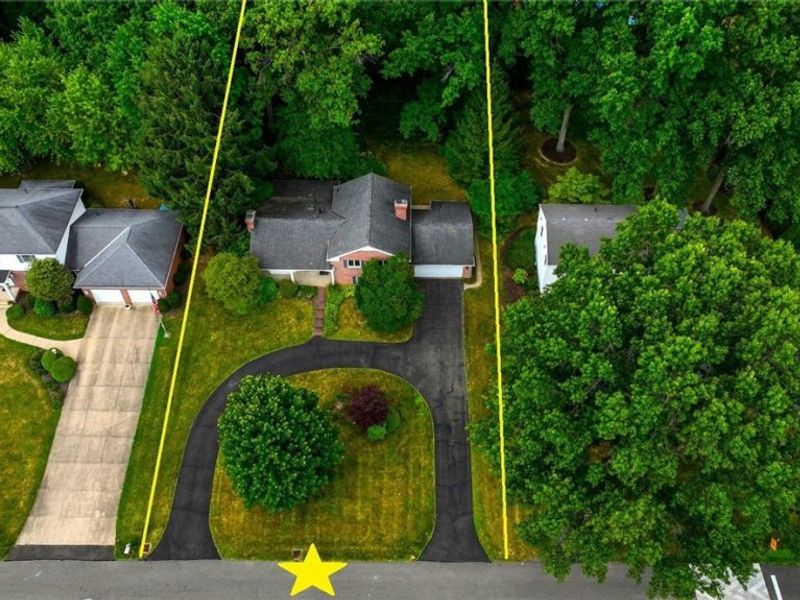 4605 Frazer Avenue NW, Canton, OH 44709 Photo 2