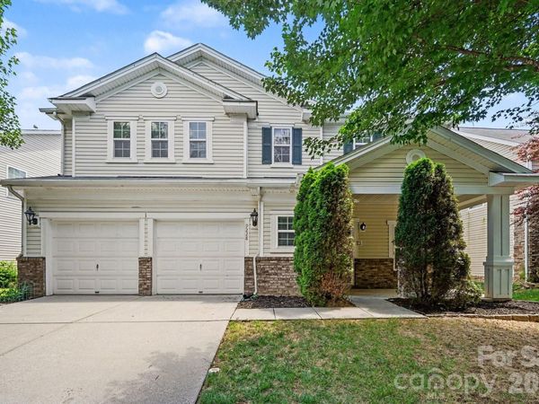 9228 Seamill Road , Charlotte, NC 28278