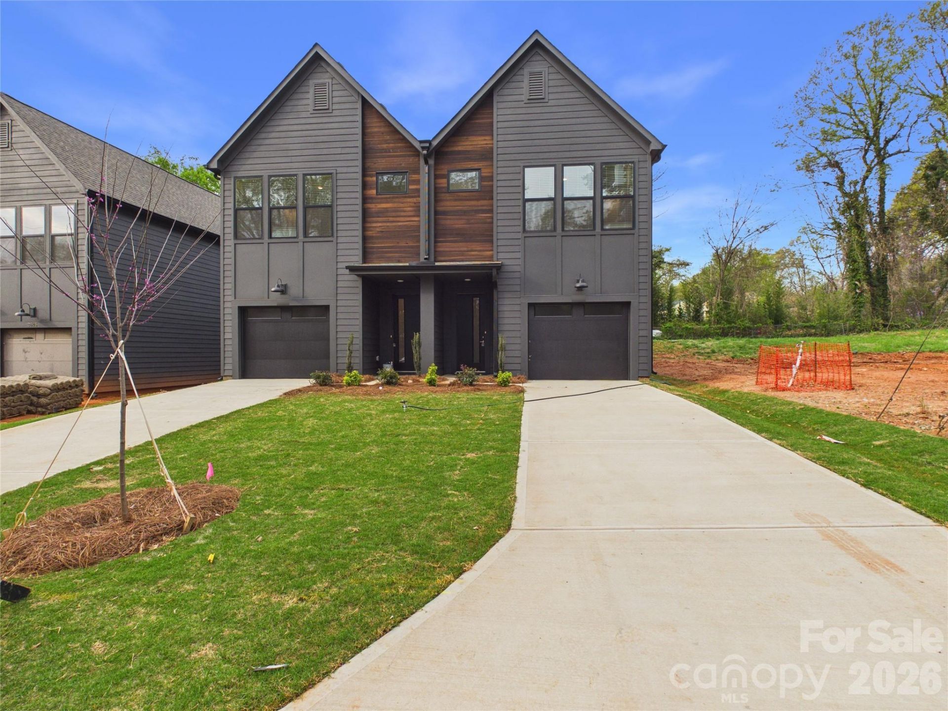 2653 Ravencroft Drive , Unit 1B, Charlotte, NC 28208 Main Photo