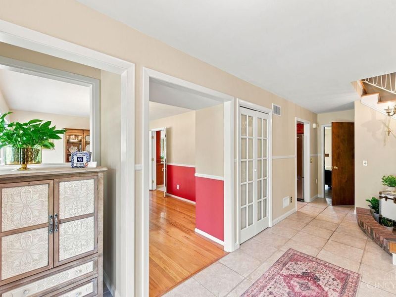 1163 Gleneagles Court, Delhi Twp, OH 45233 Photo 6