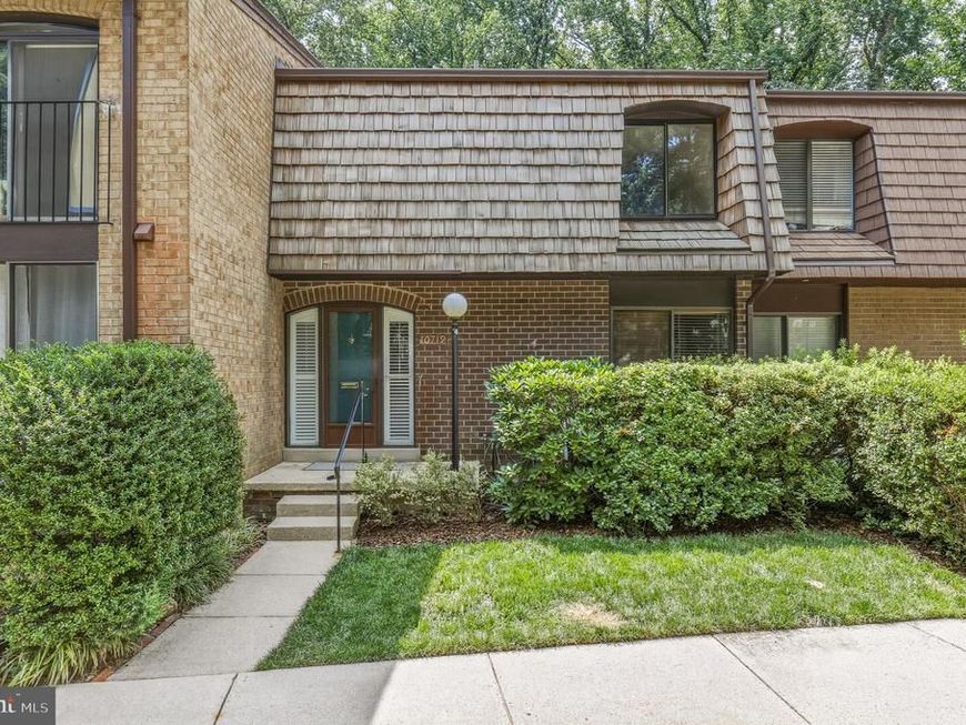 10719 Deborah Drive, Potomac, MD 20854 Main Photo