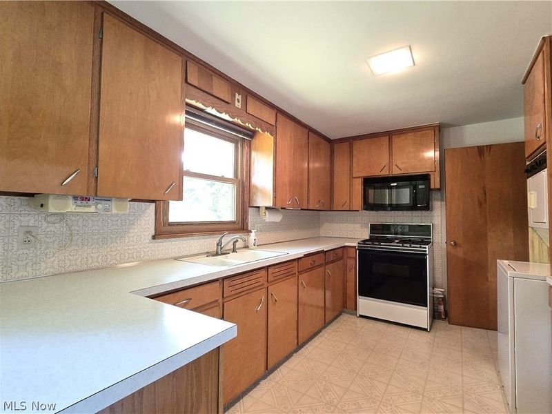 116 Hawthorne Avenue , Rittman, OH 44270 Photo 11