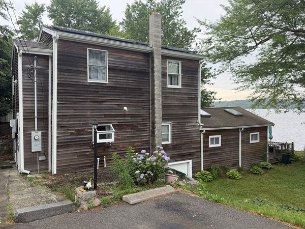 21 Hilltop Acres Road, Lakeville, MA 02347