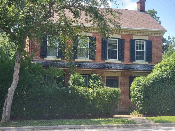 30 N Stephenson Street, Cedarville, IL 61013