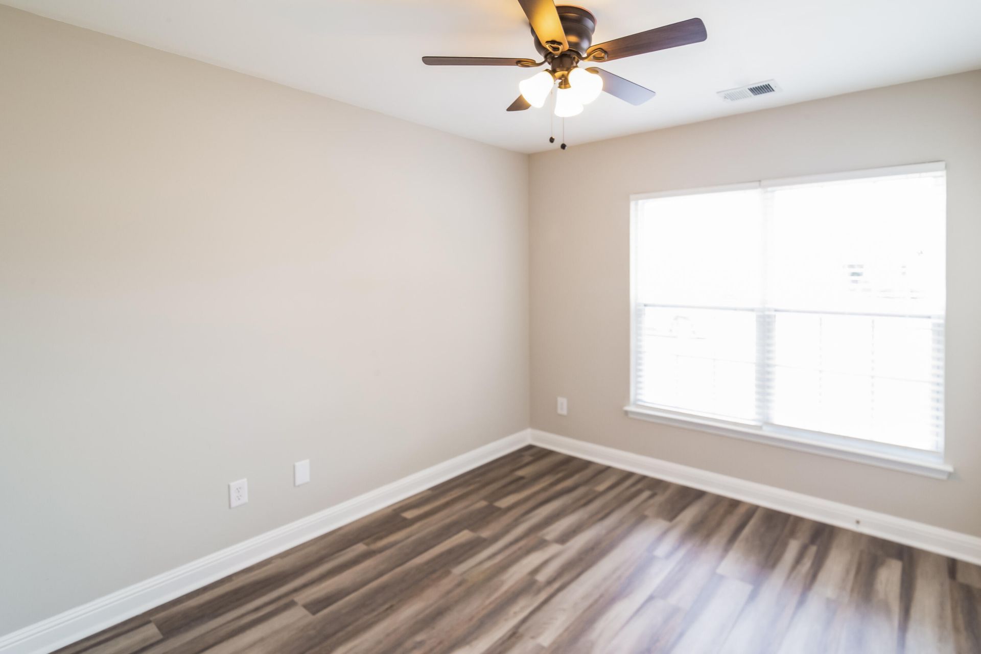 98 Dovetail Circle Photo 12