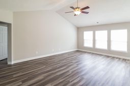 98 Dovetail Circle photo 4