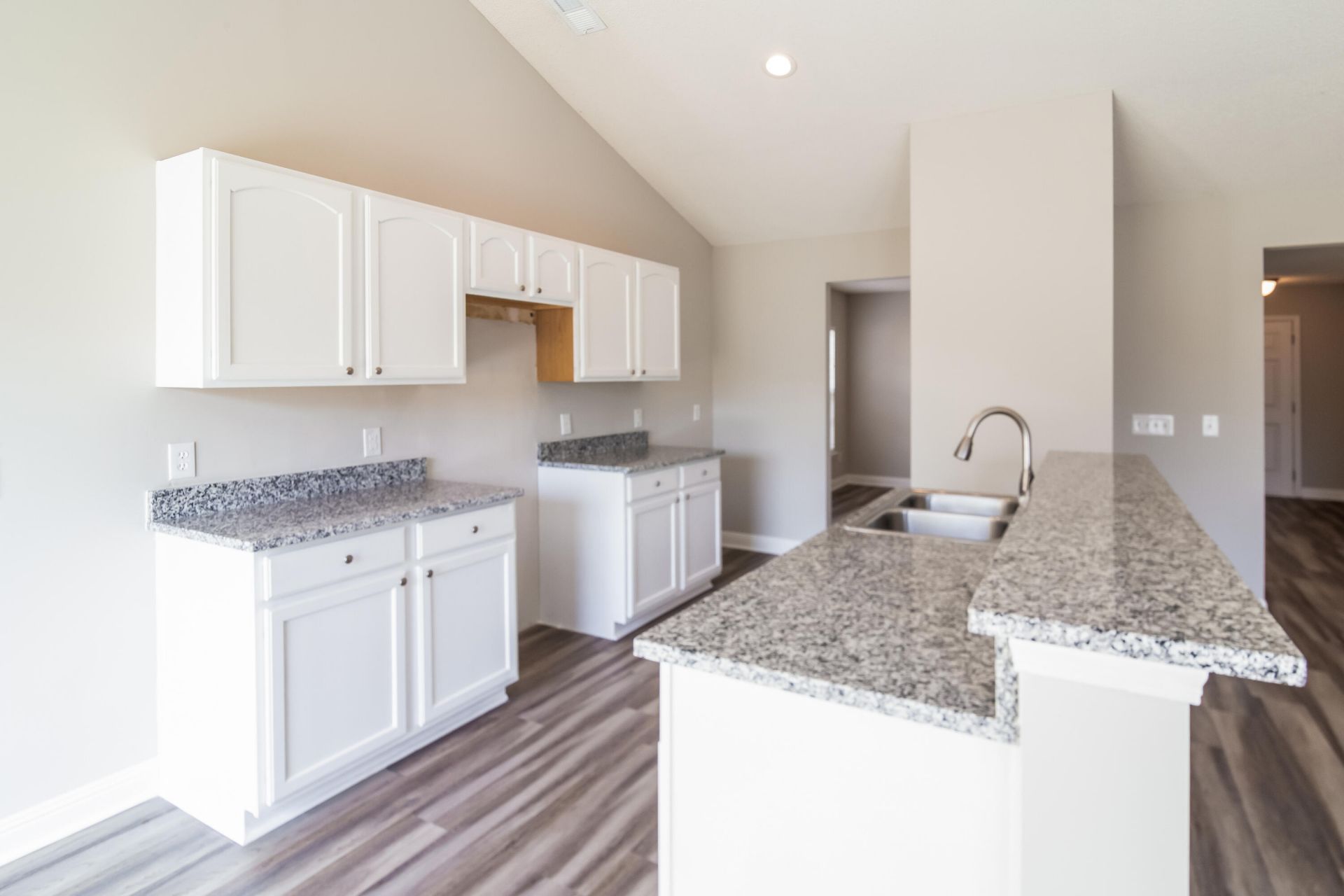 98 Dovetail Circle Photo 7