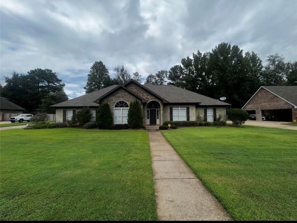 504 Hay Market Lane, Tuscaloosa, AL 35405
