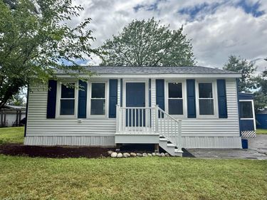 5 Nottingwood Lane, Merrimack, NH 03054