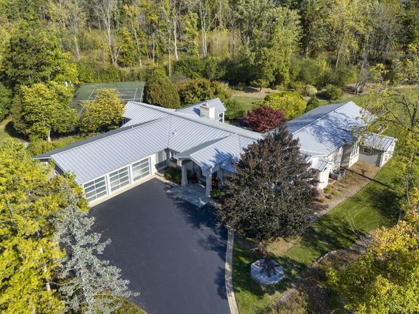 1551 Mill Trail , Highland Park, IL 60035