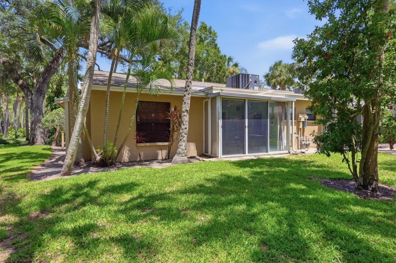 5063 Village Gardens Drive, Unit 9, Sarasota, FL 34234 Photo