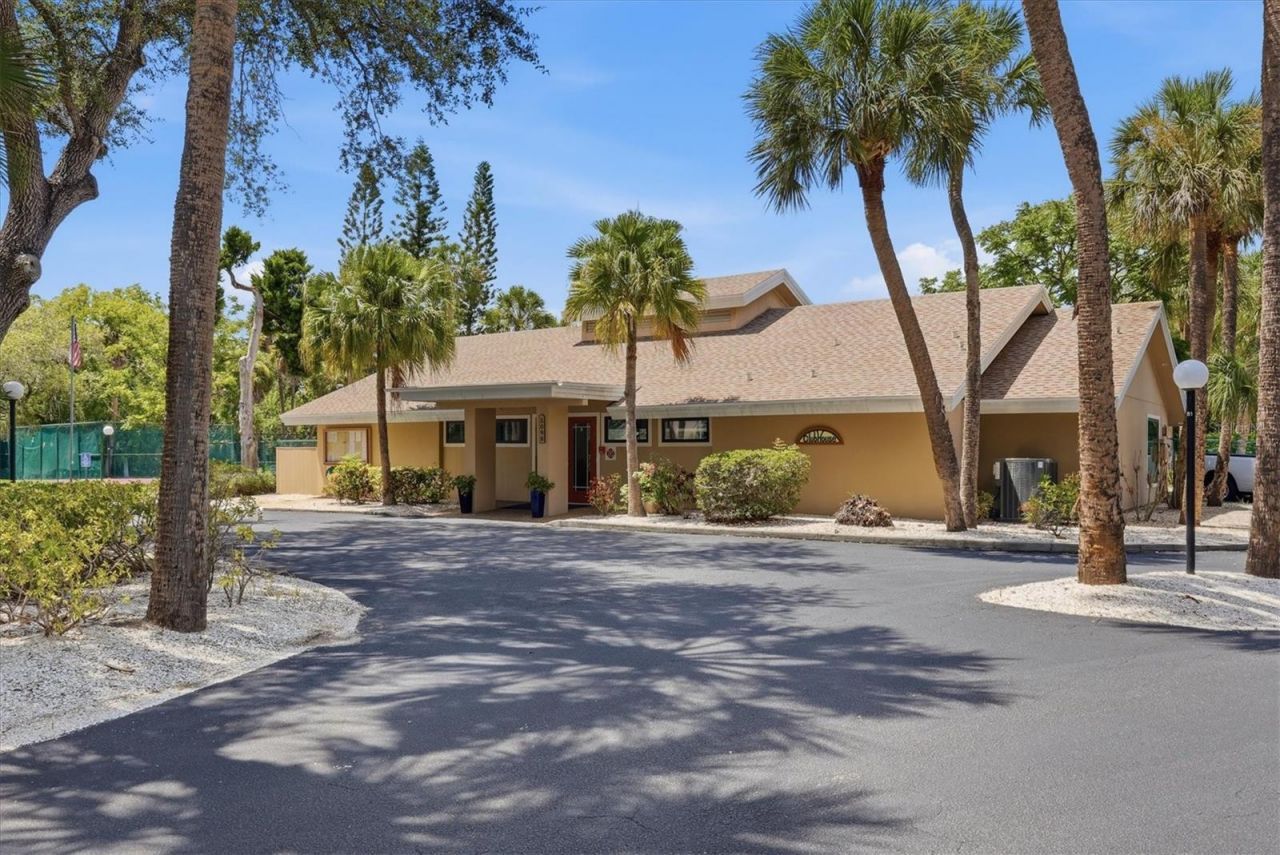 5063 Village Gardens Drive, Unit 9, Sarasota, FL 34234 Photo
