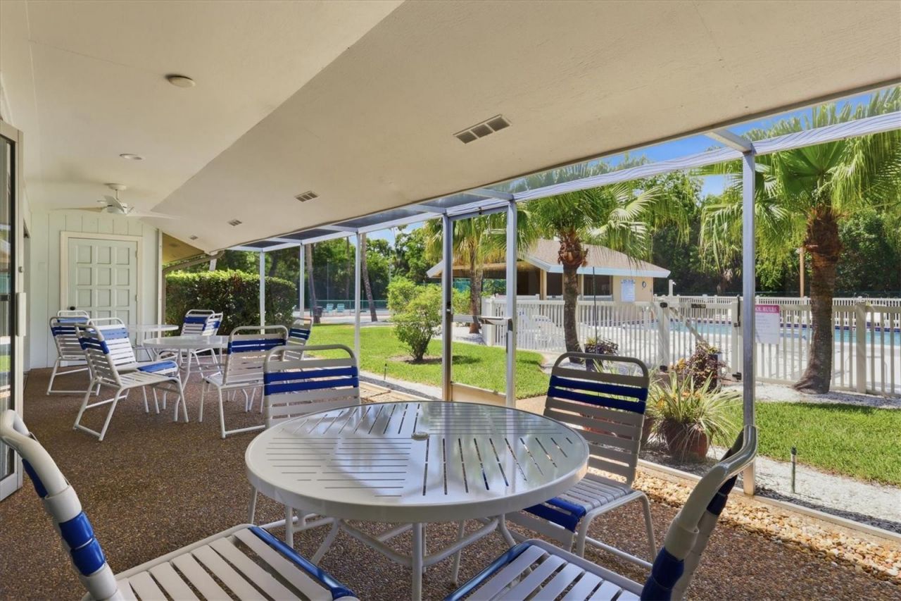 5063 Village Gardens Drive, Unit 9, Sarasota, FL 34234 Photo